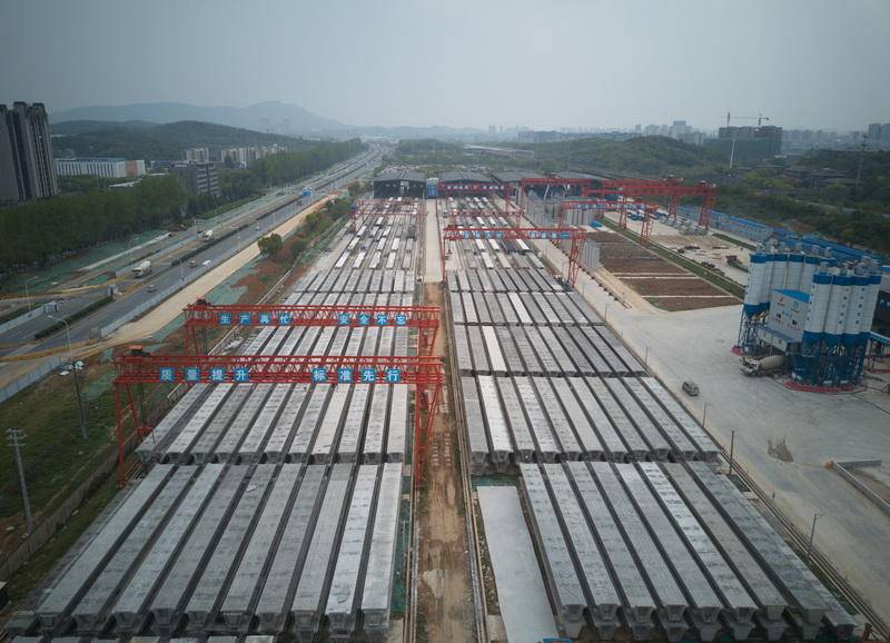 中建安裝南京312公路小箱梁