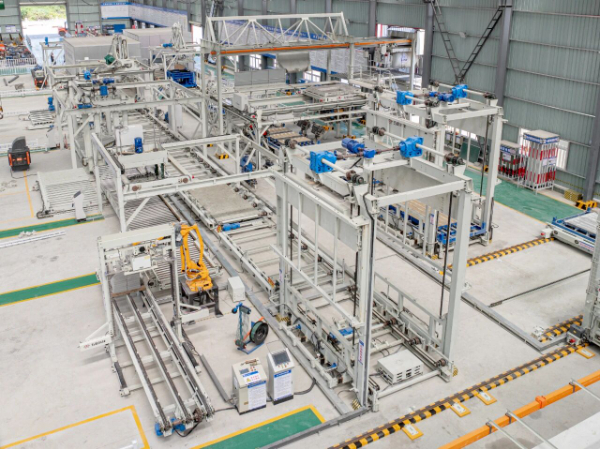 五新中小型預(yù)制構(gòu)件生產(chǎn)線閃耀漳汕高鐵福建段智能建造觀摩會